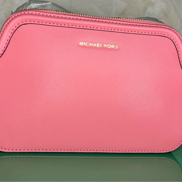 MICHAEL KORS Houston Large Crossgrain Leather Crossbody in Tea Rose - Picture 1 of 4